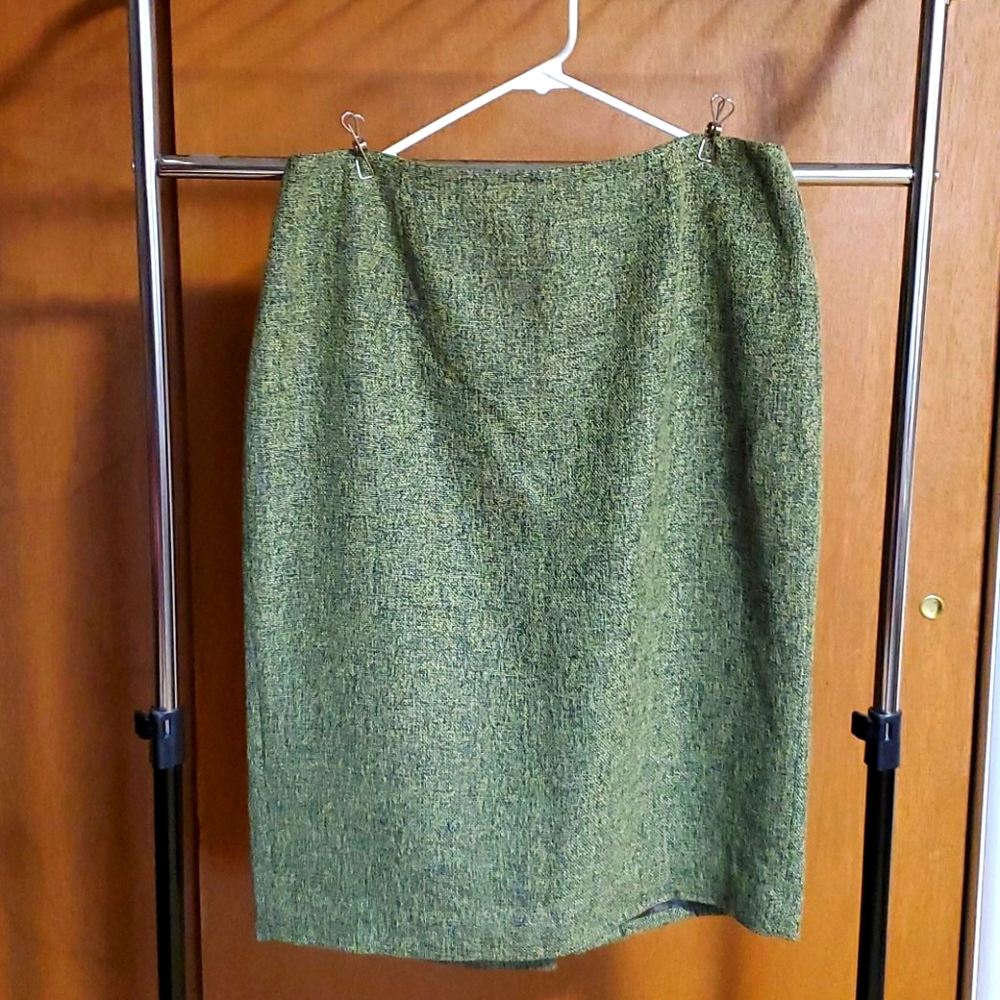Tweedy woven straight skirt, size 14